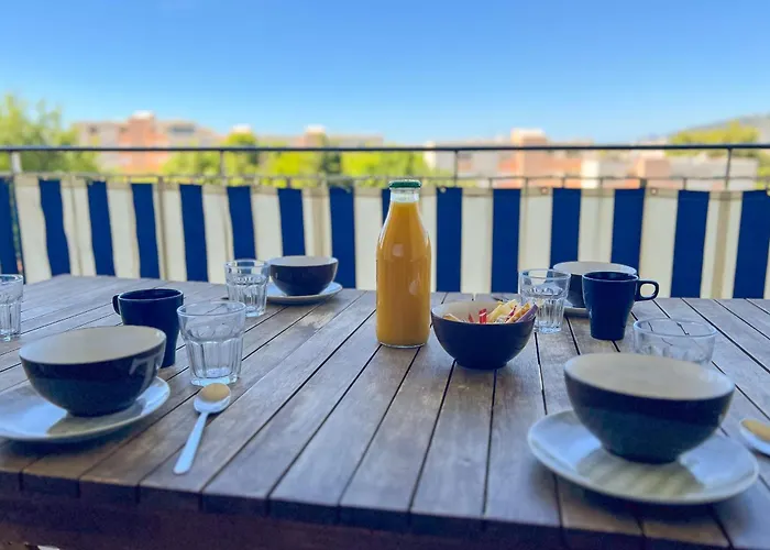 La Roseraie For 6 By Sunset Riviera Holidays * Antibes