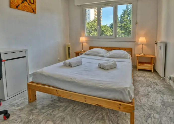 Apartamento La Roseraie For 6 By Sunset Riviera Holidays