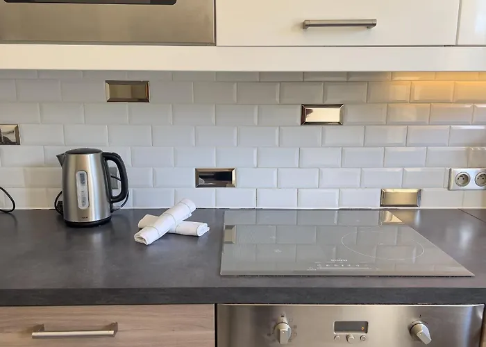 Apartamento La Roseraie For 6 By Sunset Riviera Holidays Antibes