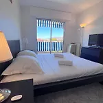 La Roseraie For 6 By Sunset Riviera Holidays Lägenhet *