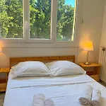 La Roseraie For 6 By Sunset Riviera Holidays Lägenhet Antibes