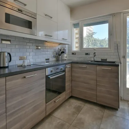 Appartement La Roseraie For 6 By Sunset Riviera Holidays *