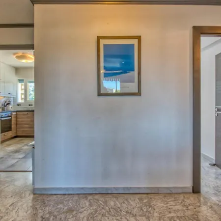Appartement La Roseraie For 6 By Sunset Riviera Holidays Antibes