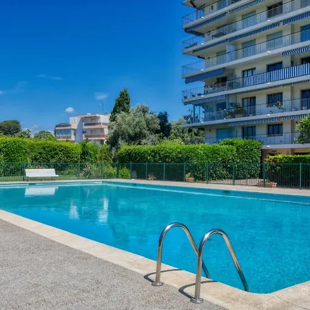 La Roseraie For 6 By Sunset Riviera Holidays Appartement