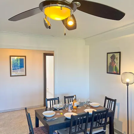 Appartement La Roseraie For 6 By Sunset Riviera Holidays Antibes