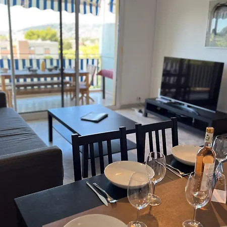 La Roseraie For 6 By Sunset Riviera Holidays Appartement