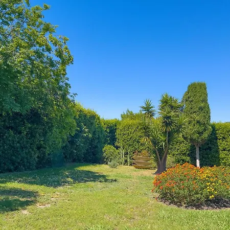 La Roseraie For 6 By Sunset Riviera Holidays * אנטיב