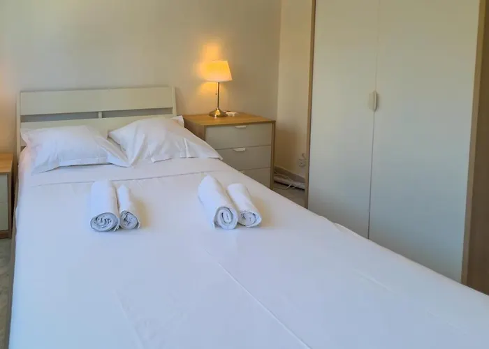 דירה La Roseraie For 6 By Sunset Riviera Holidays *