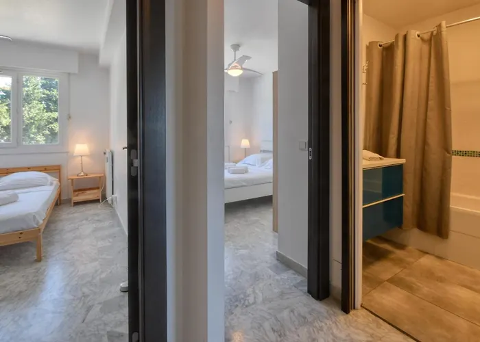 La Roseraie For 6 By Sunset Riviera Holidays דירה אנטיב