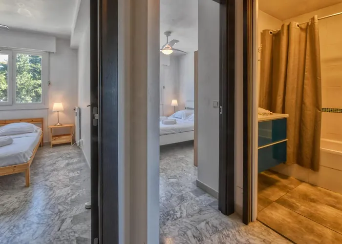 La Roseraie For 6 By Sunset Riviera Holidays דירה