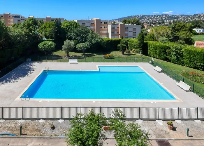 La Roseraie For 6 By Sunset Riviera Holidays