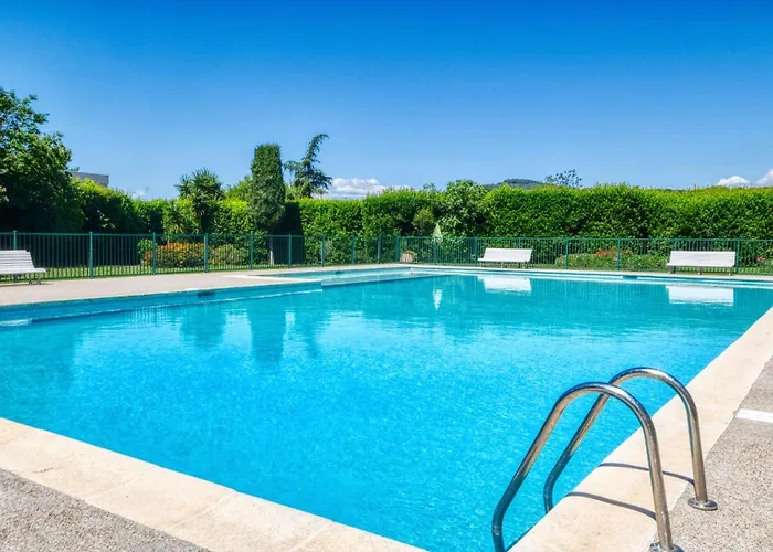 La Roseraie For 6 By Sunset Riviera Holidays דירה אנטיב